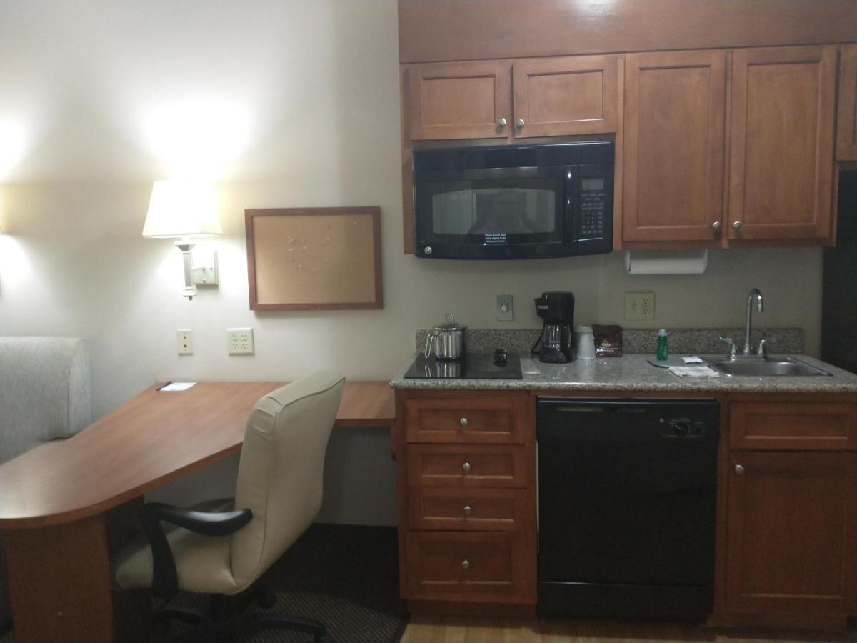 Mainstay Suites Denham Springs - Baton Rouge East Екстериор снимка