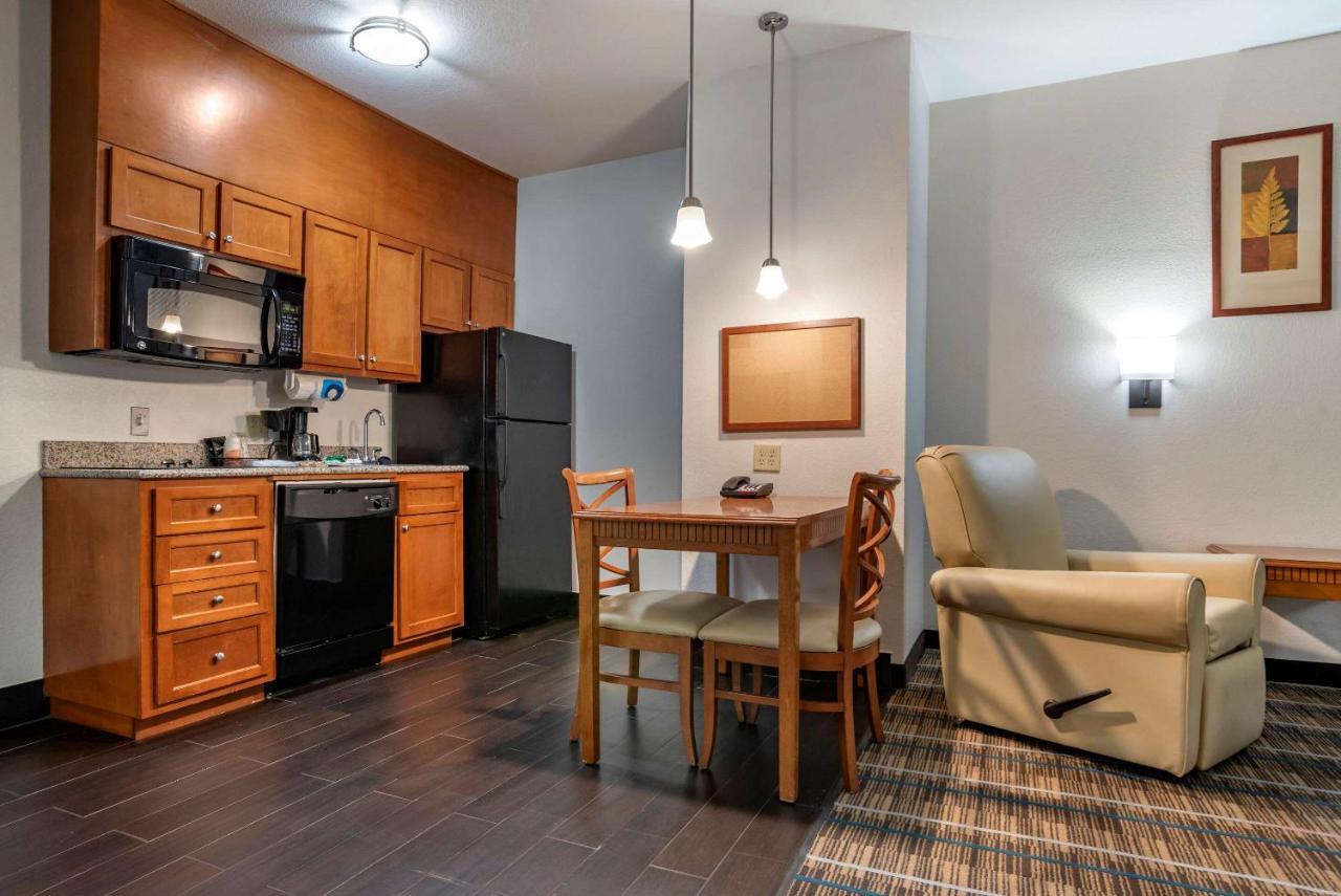 Mainstay Suites Denham Springs - Baton Rouge East Екстериор снимка