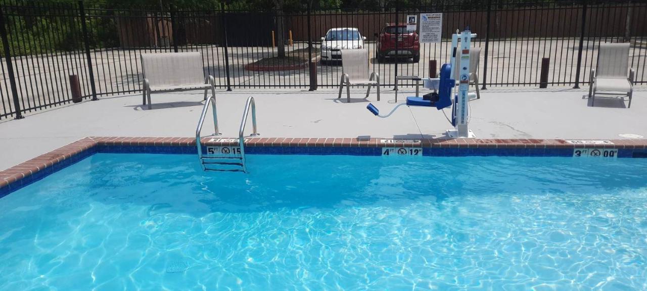 Mainstay Suites Denham Springs - Baton Rouge East Екстериор снимка
